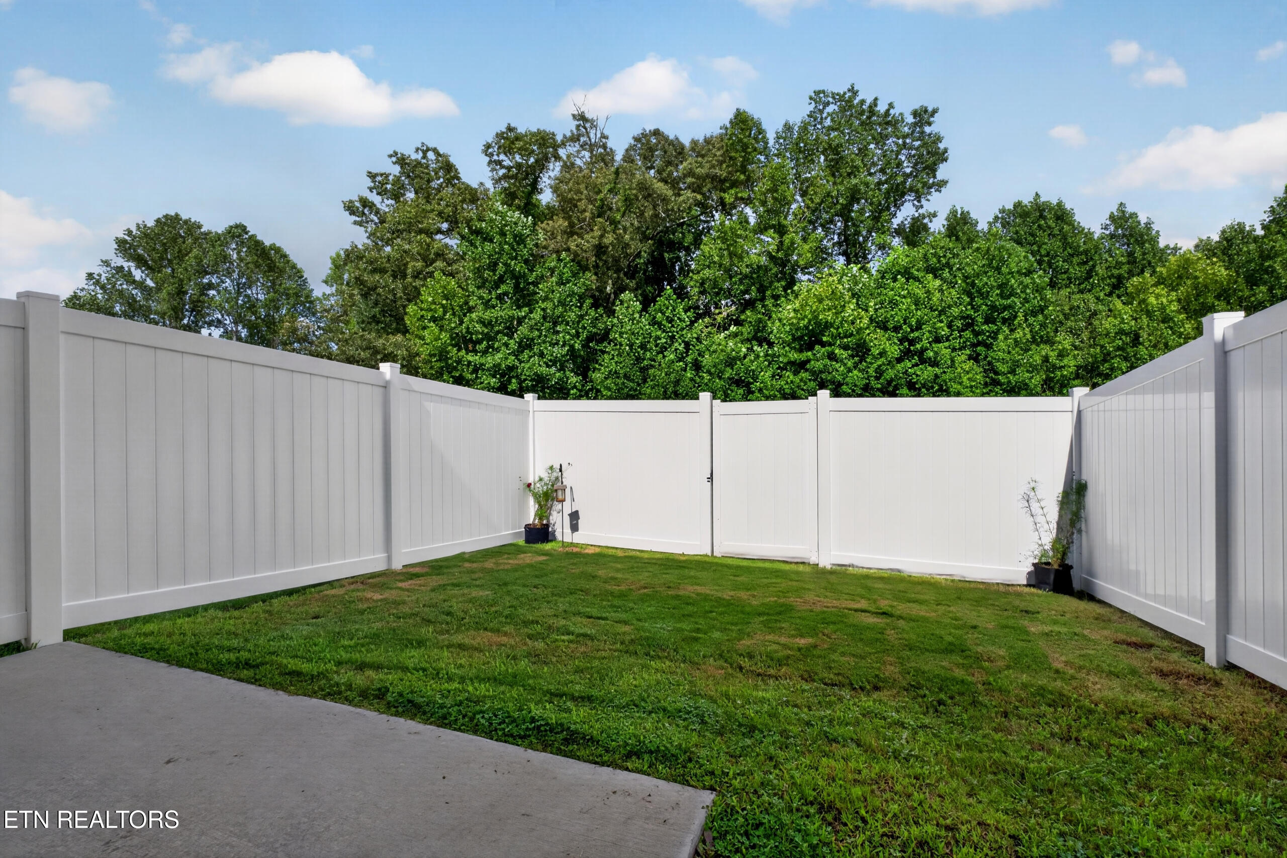 191 Dale Mires Lane Baxter TN 38544