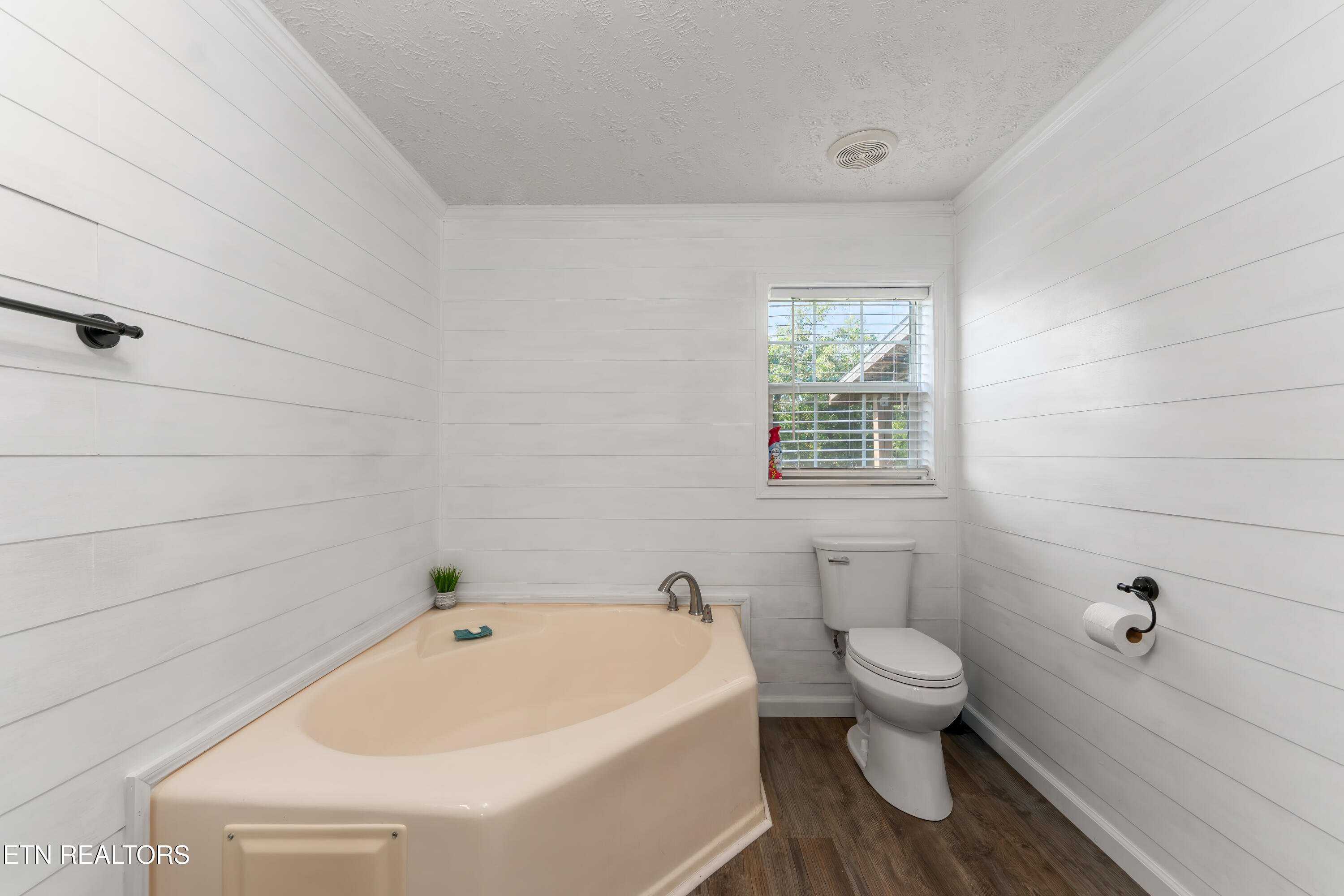 1137 Oakes Vista Lane Seymour TN 37865