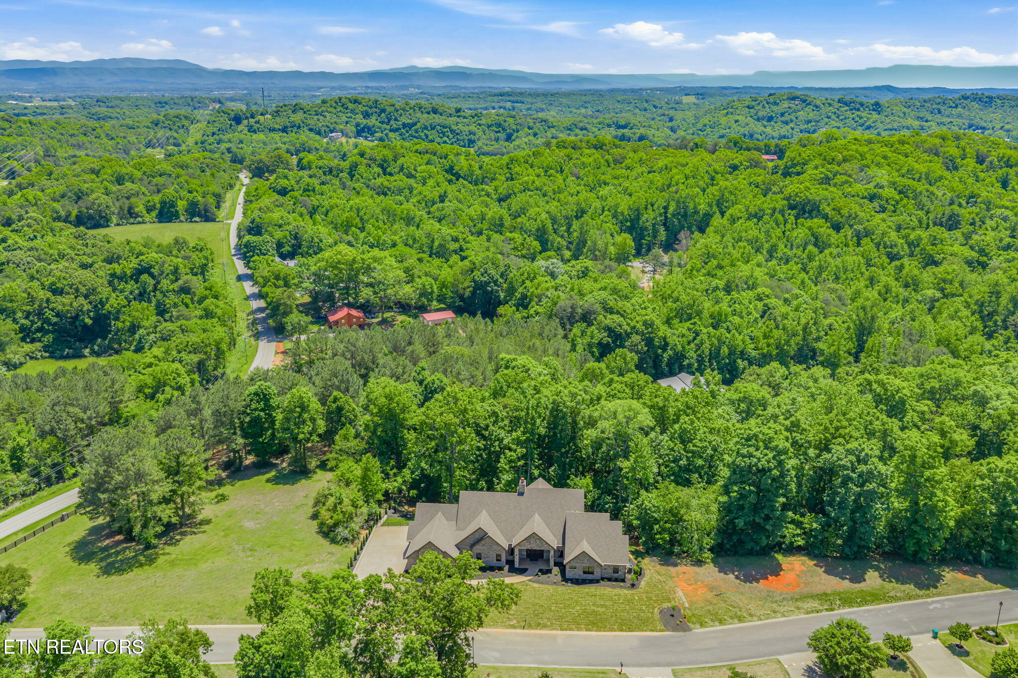 3317 Preserve Pointe Way Louisville TN 37777