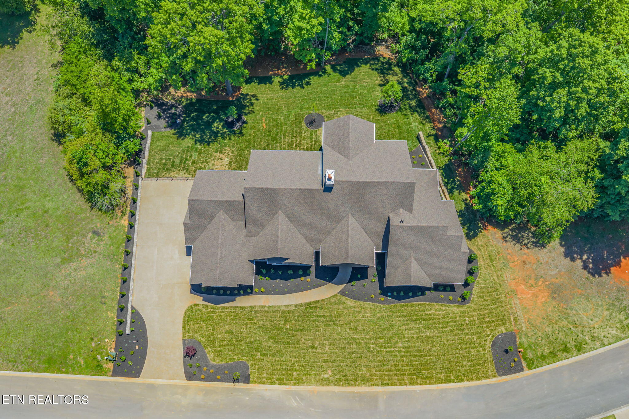 3317 Preserve Pointe Way Louisville TN 37777