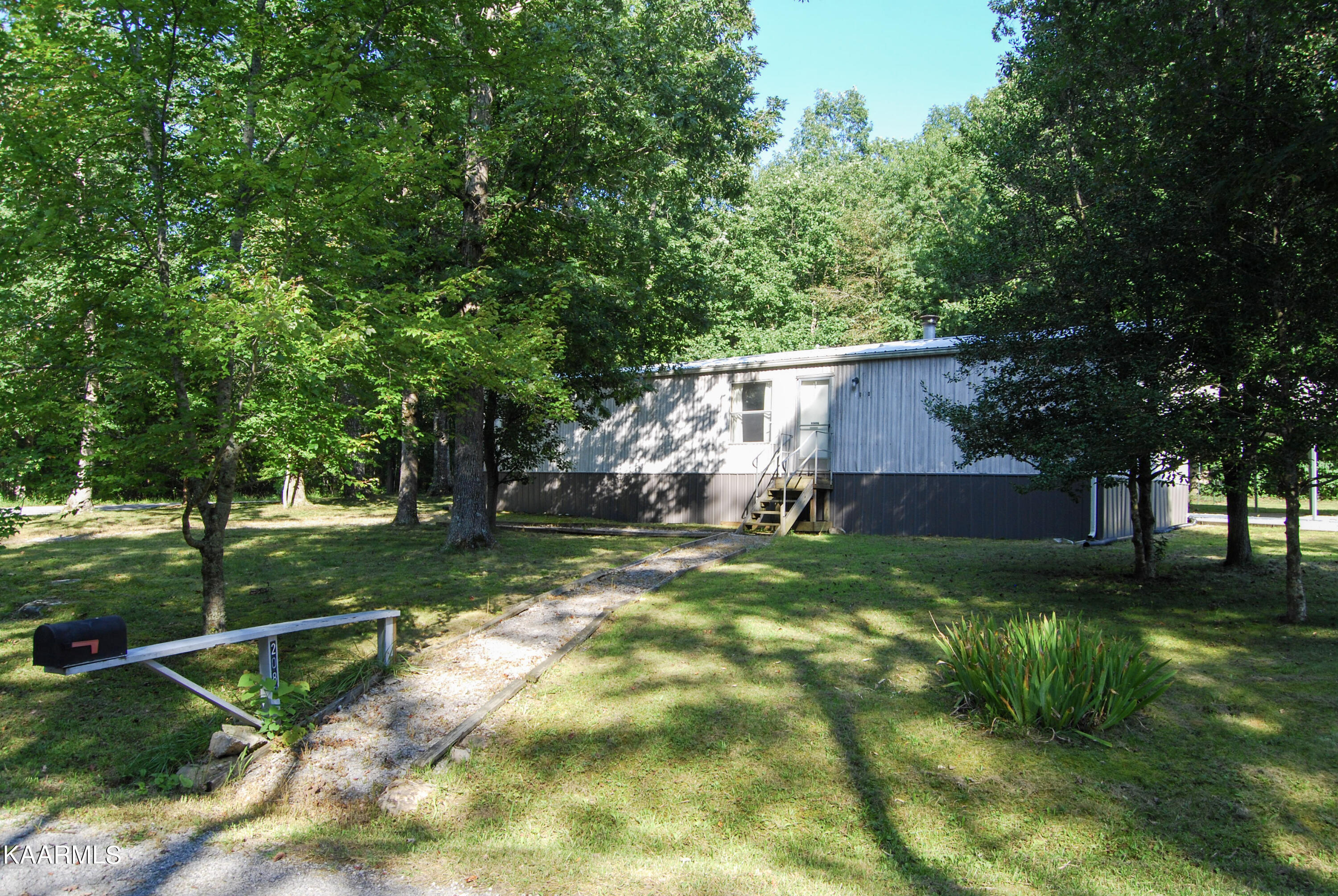 2080 Alapattah Circle Crossville TN 38572