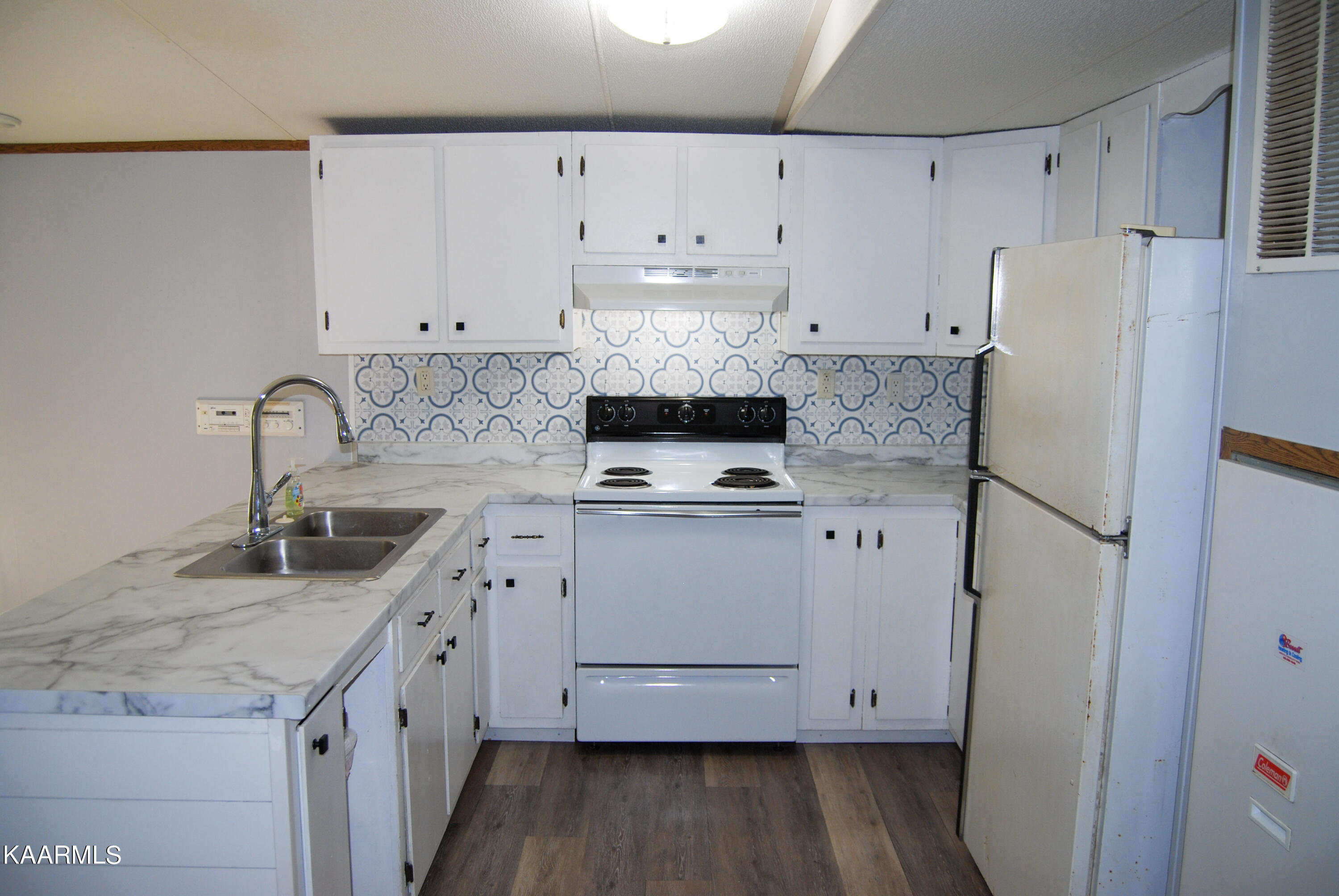 2080 Alapattah Circle Crossville TN 38572
