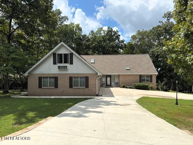 21 Rolling Green Court Crossville TN 38558