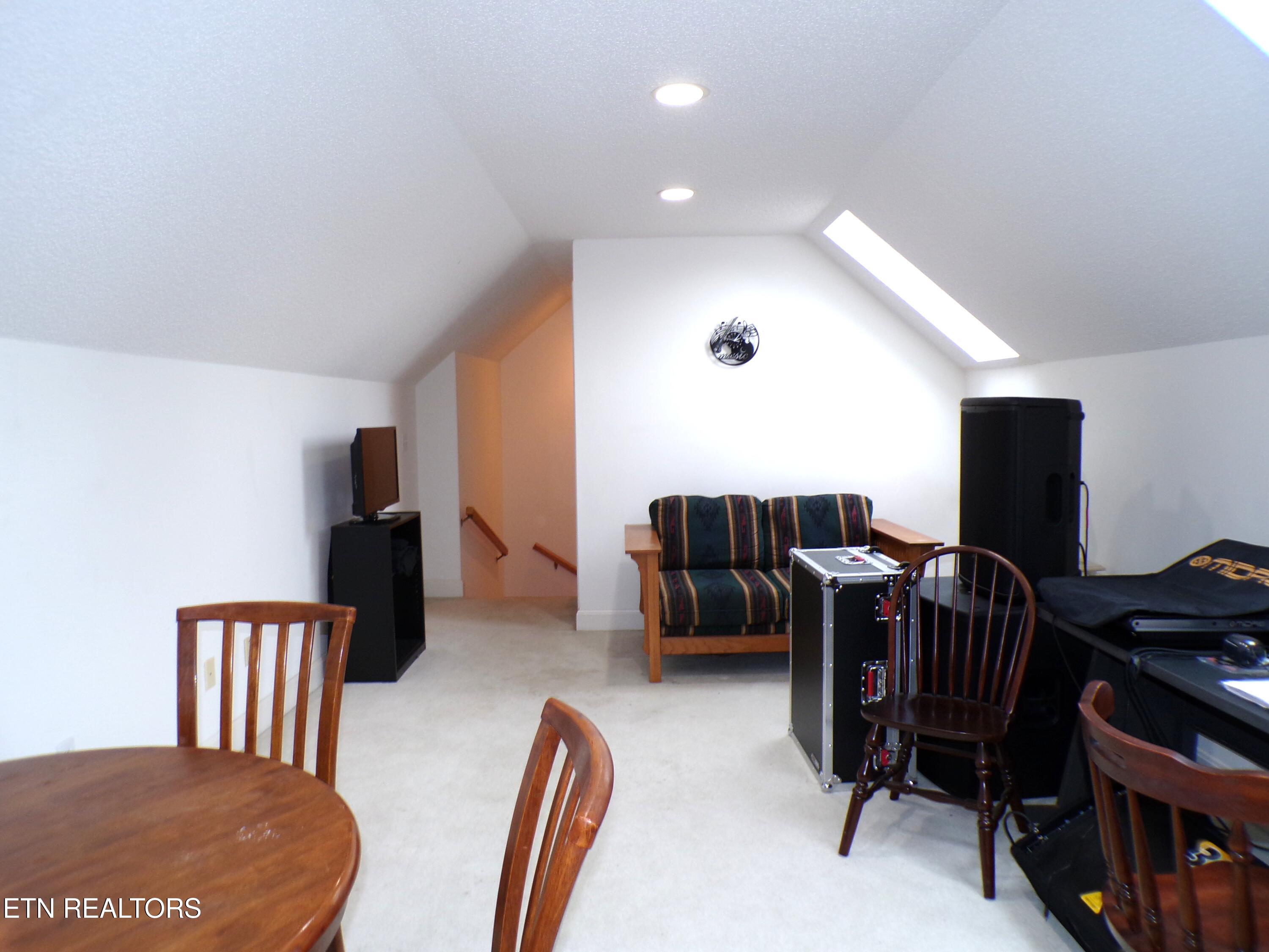 21 Rolling Green Court Crossville TN 38558
