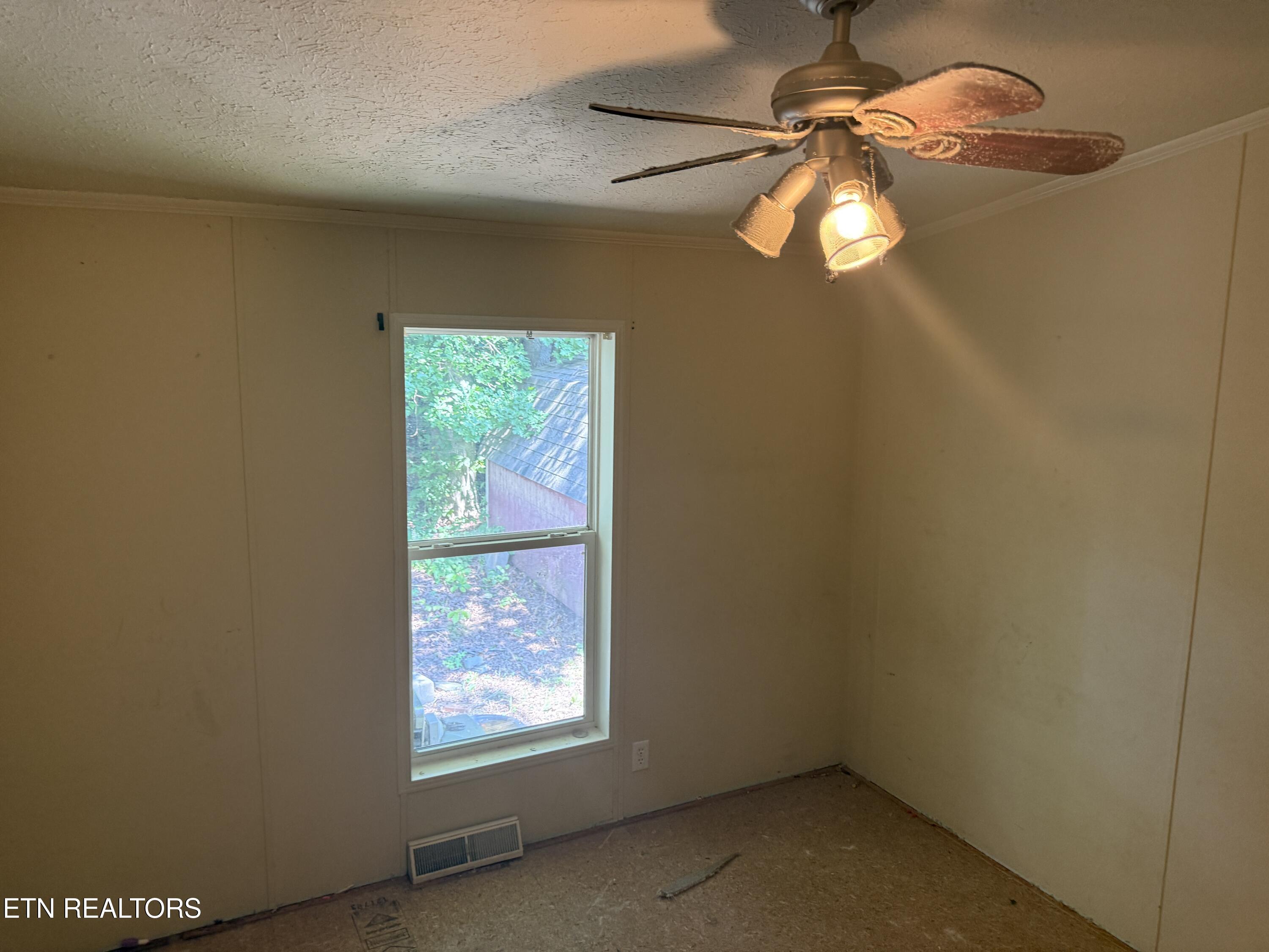 142 Tori Kait Lane Powell TN 37849