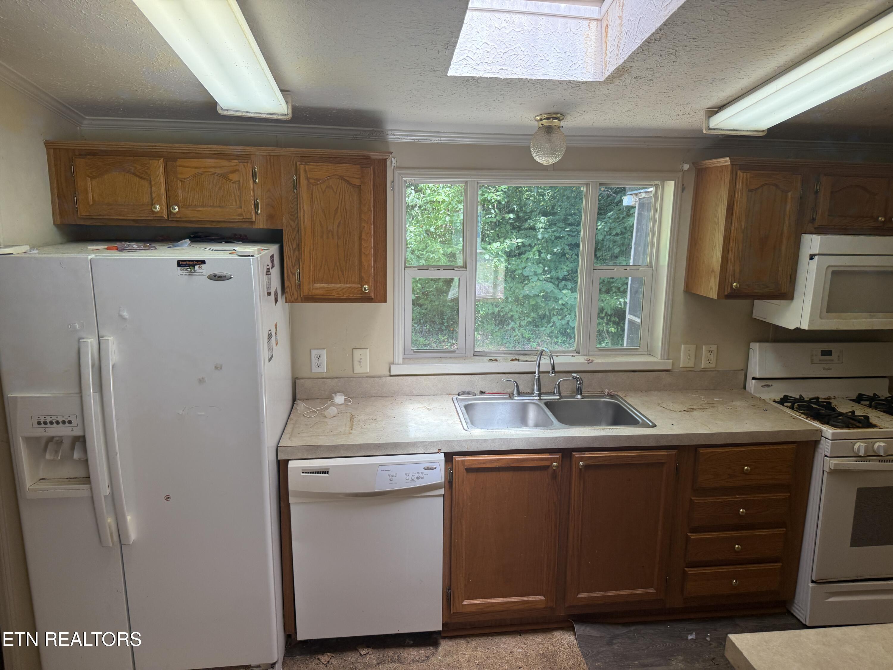 142 Tori Kait Lane Powell TN 37849