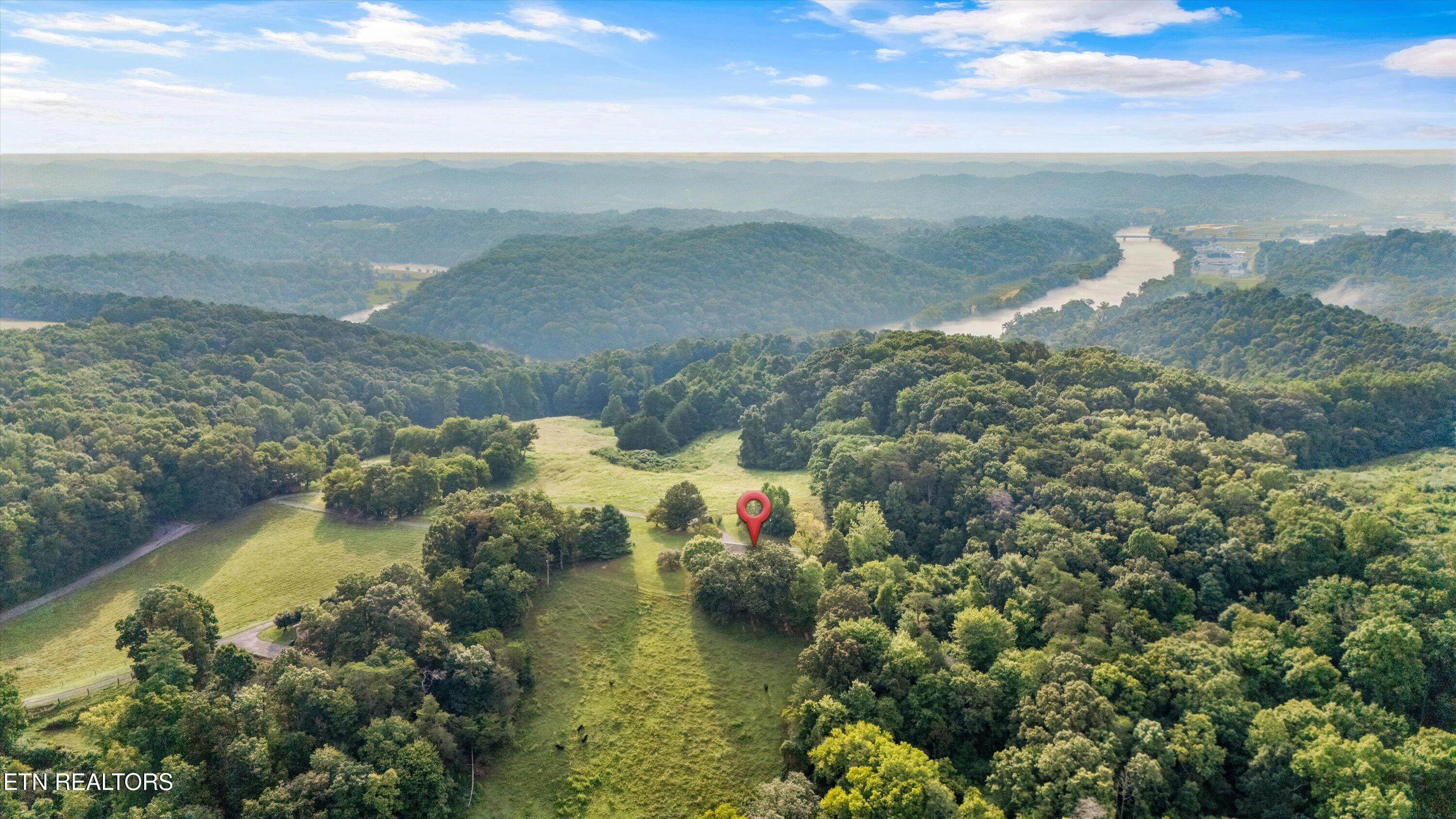 150 Day Lane Clinton TN 37716