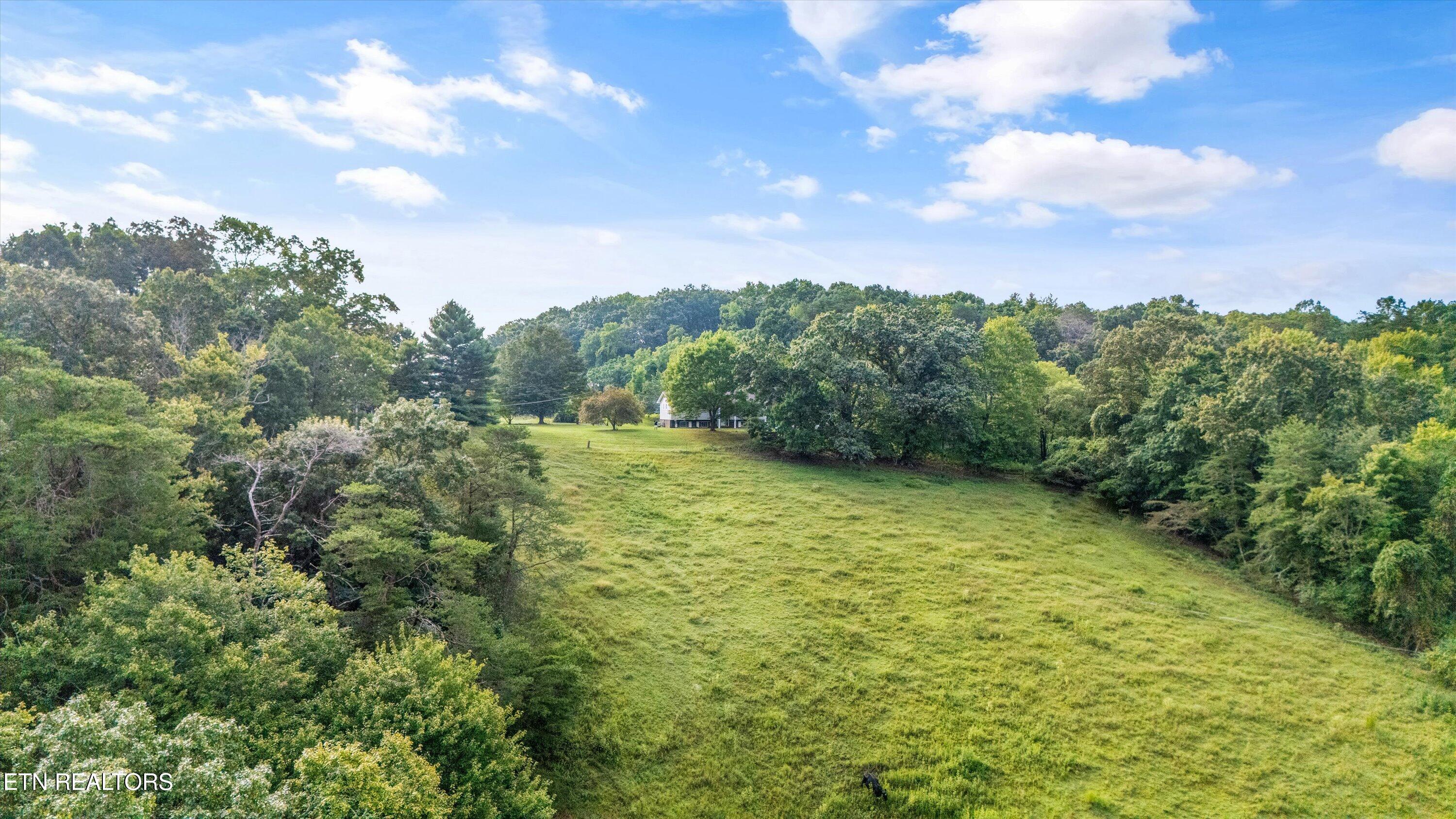 150 Day Lane Clinton TN 37716
