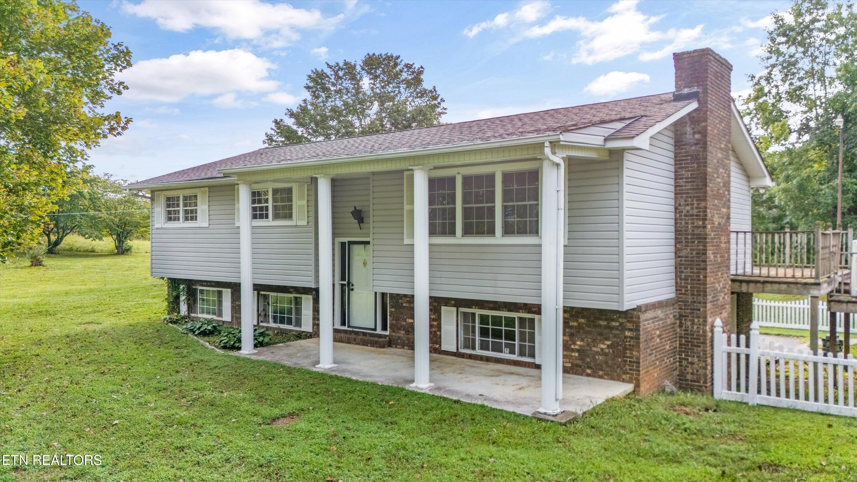 150 Day Lane Clinton TN 37716