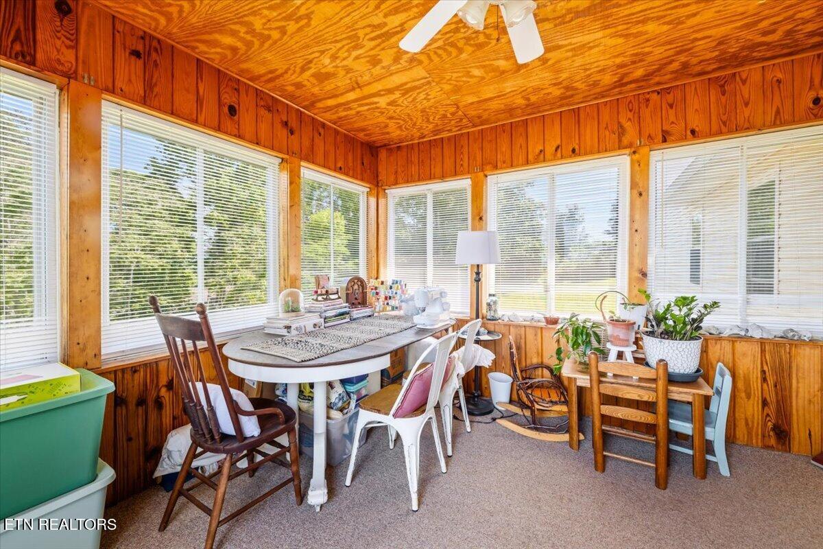 327 Gail Lane Jacksboro TN 37757