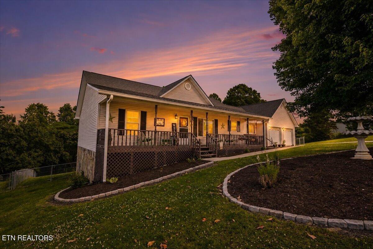 327 Gail Lane Jacksboro TN 37757