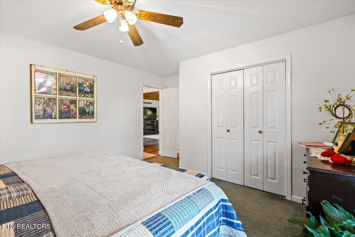327 Gail Lane Jacksboro TN 37757