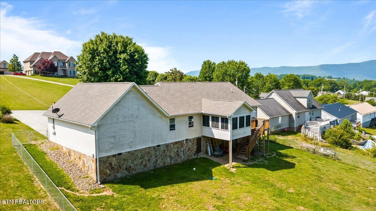 327 Gail Lane Jacksboro TN 37757