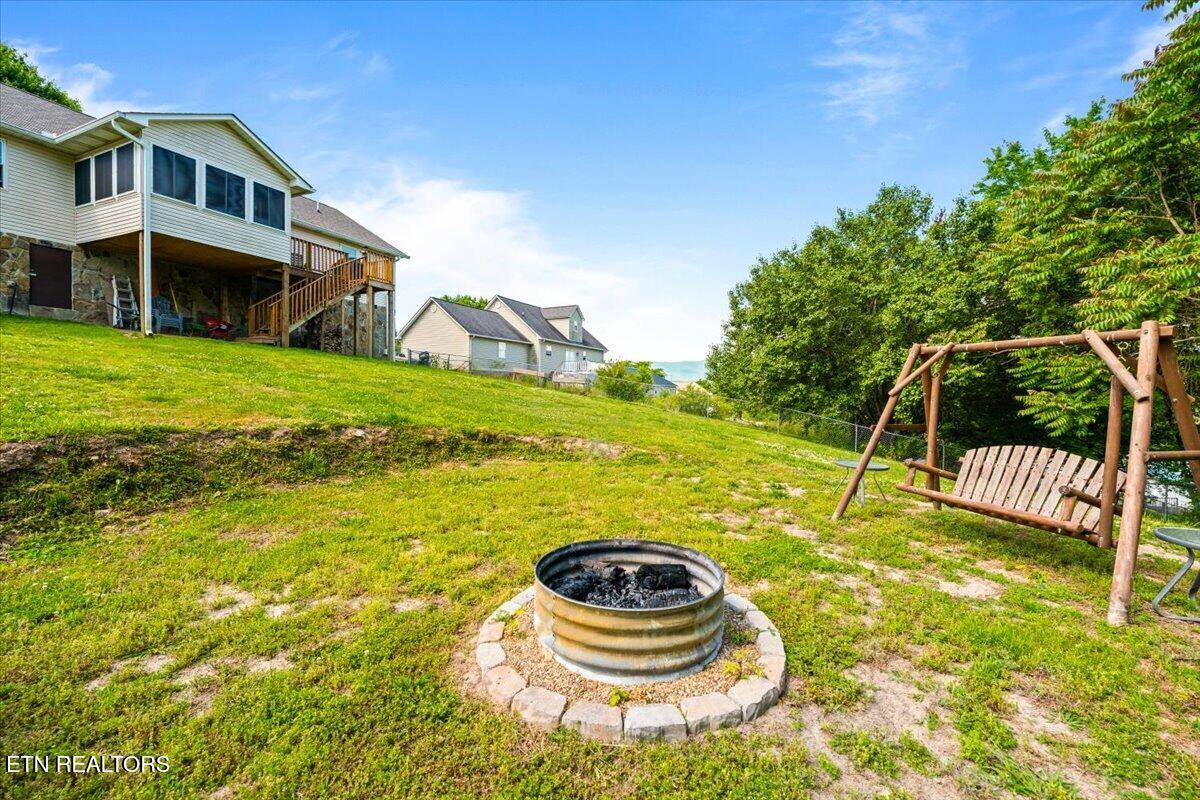 327 Gail Lane Jacksboro TN 37757