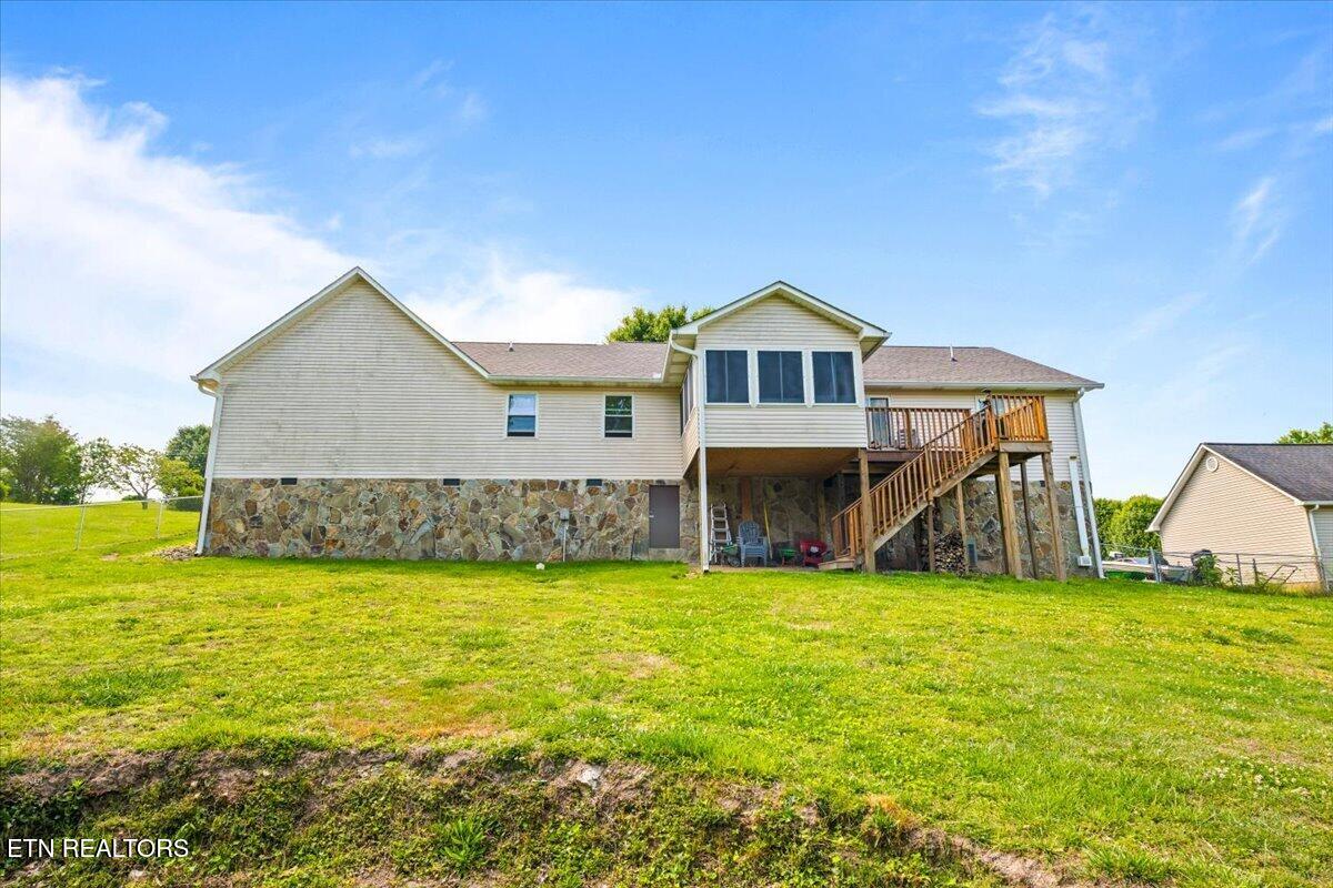 327 Gail Lane Jacksboro TN 37757