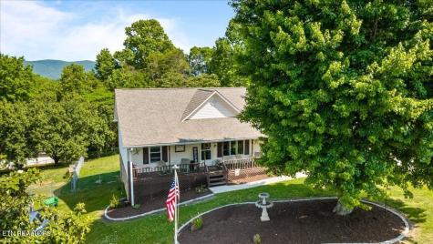 327 Gail Lane Jacksboro TN 37757