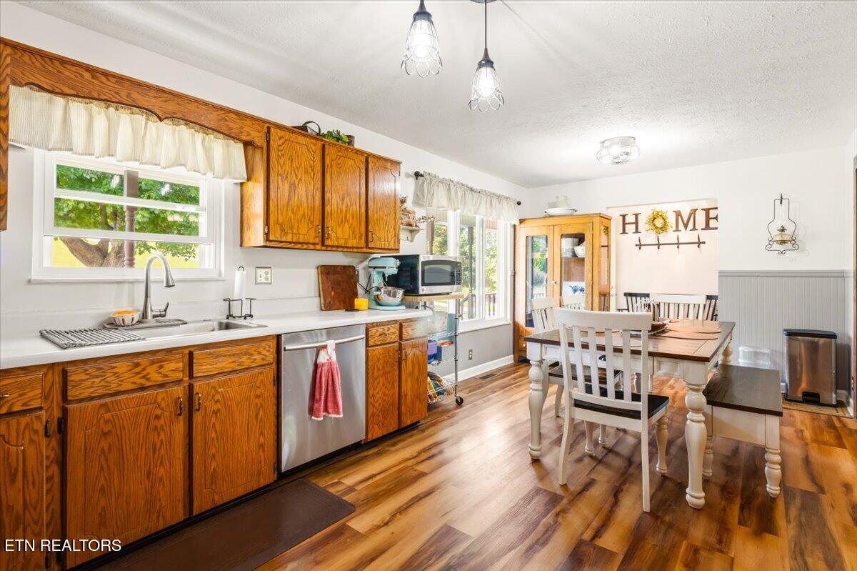 327 Gail Lane Jacksboro TN 37757