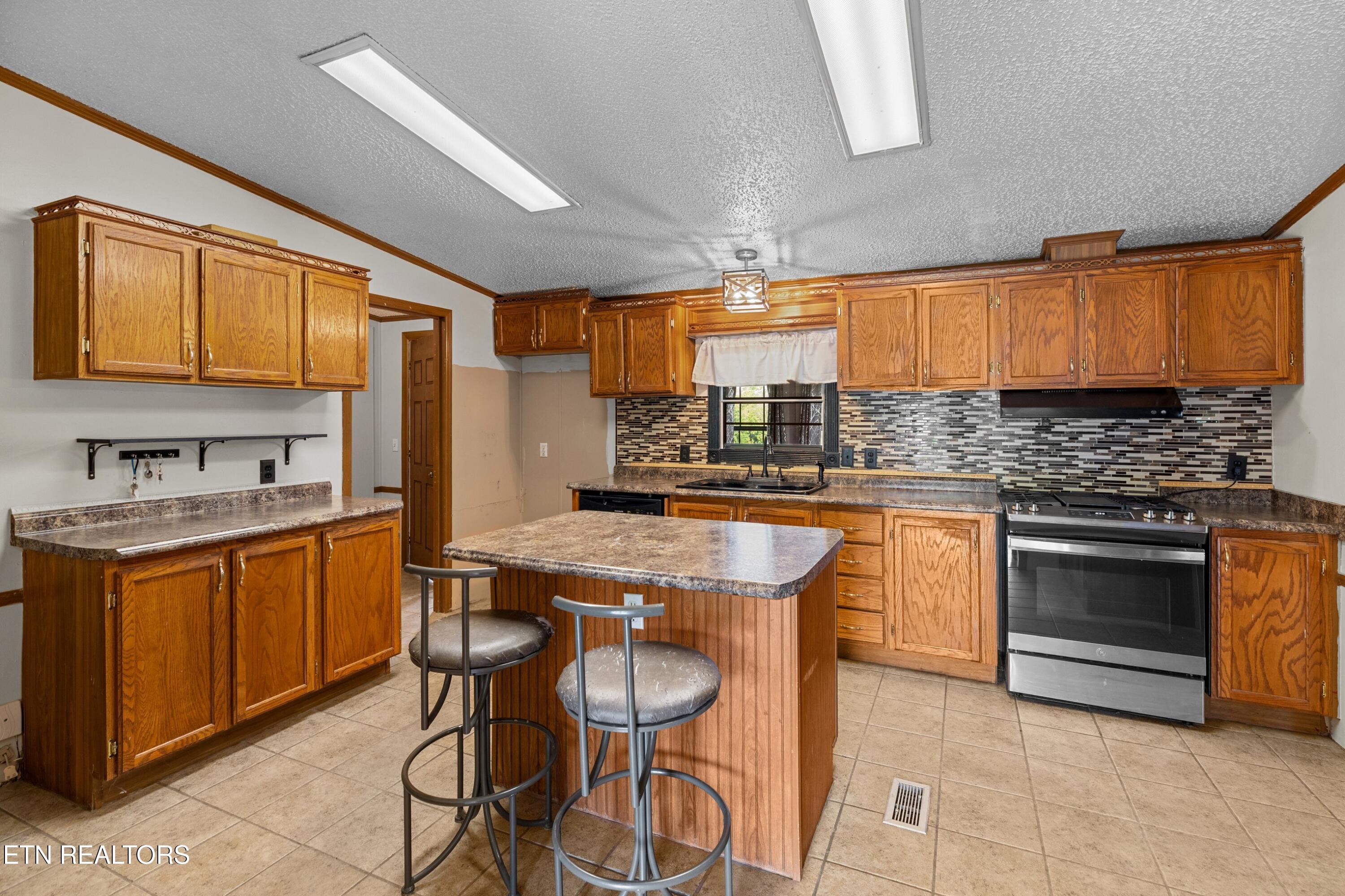 299 Phillips Town Road Bulls Gap TN 37711