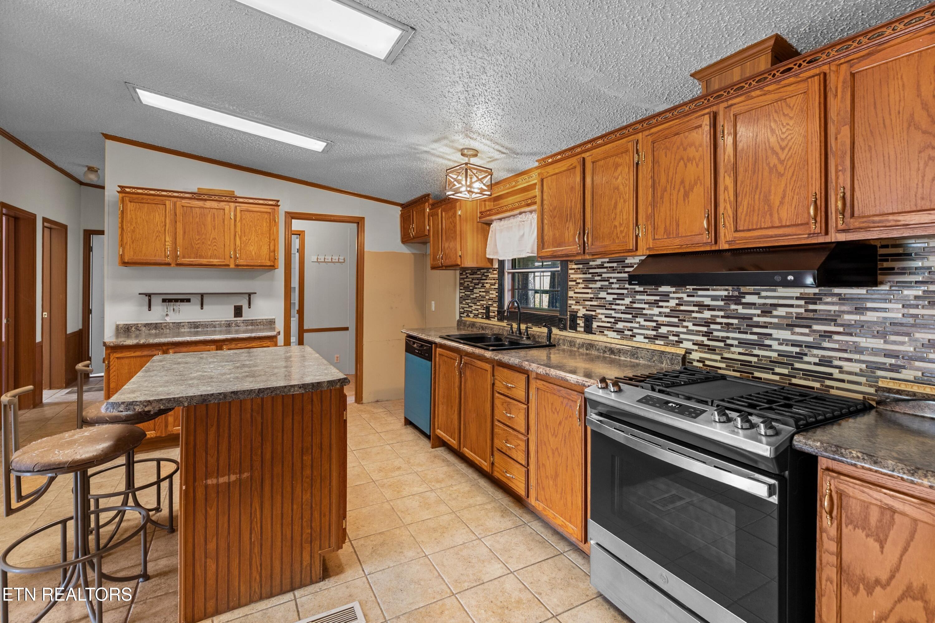 299 Phillips Town Road Bulls Gap TN 37711