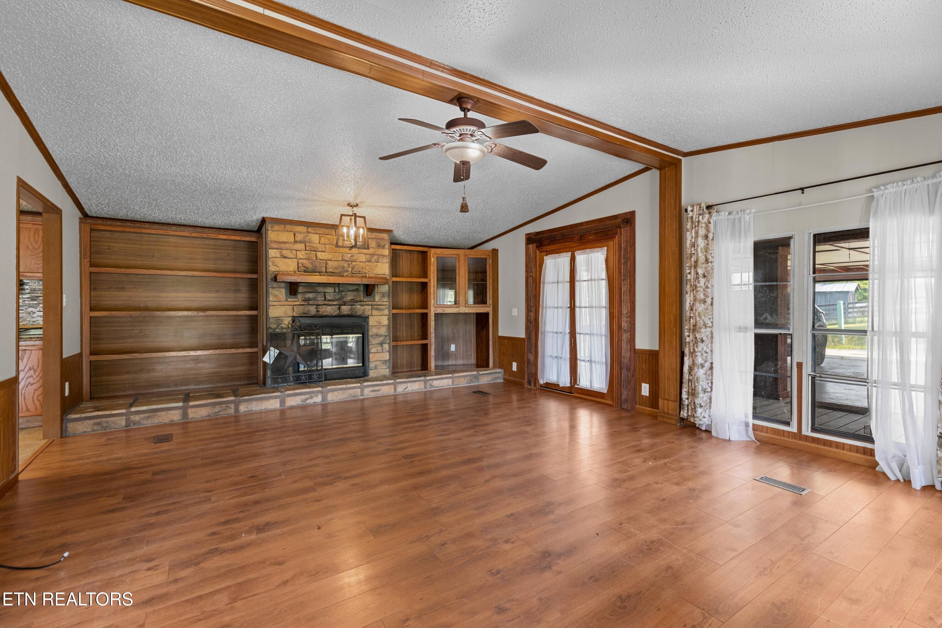 299 Phillips Town Road Bulls Gap TN 37711