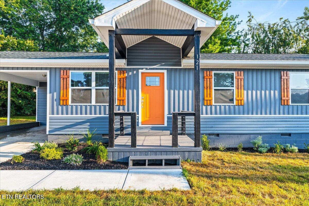 121 Azalea Lane Jacksboro TN 37757