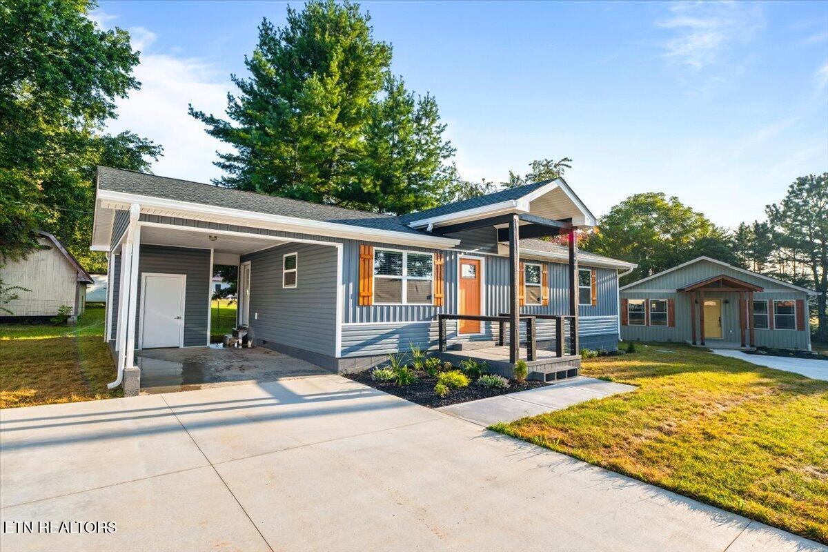 121 Azalea Lane Jacksboro TN 37757
