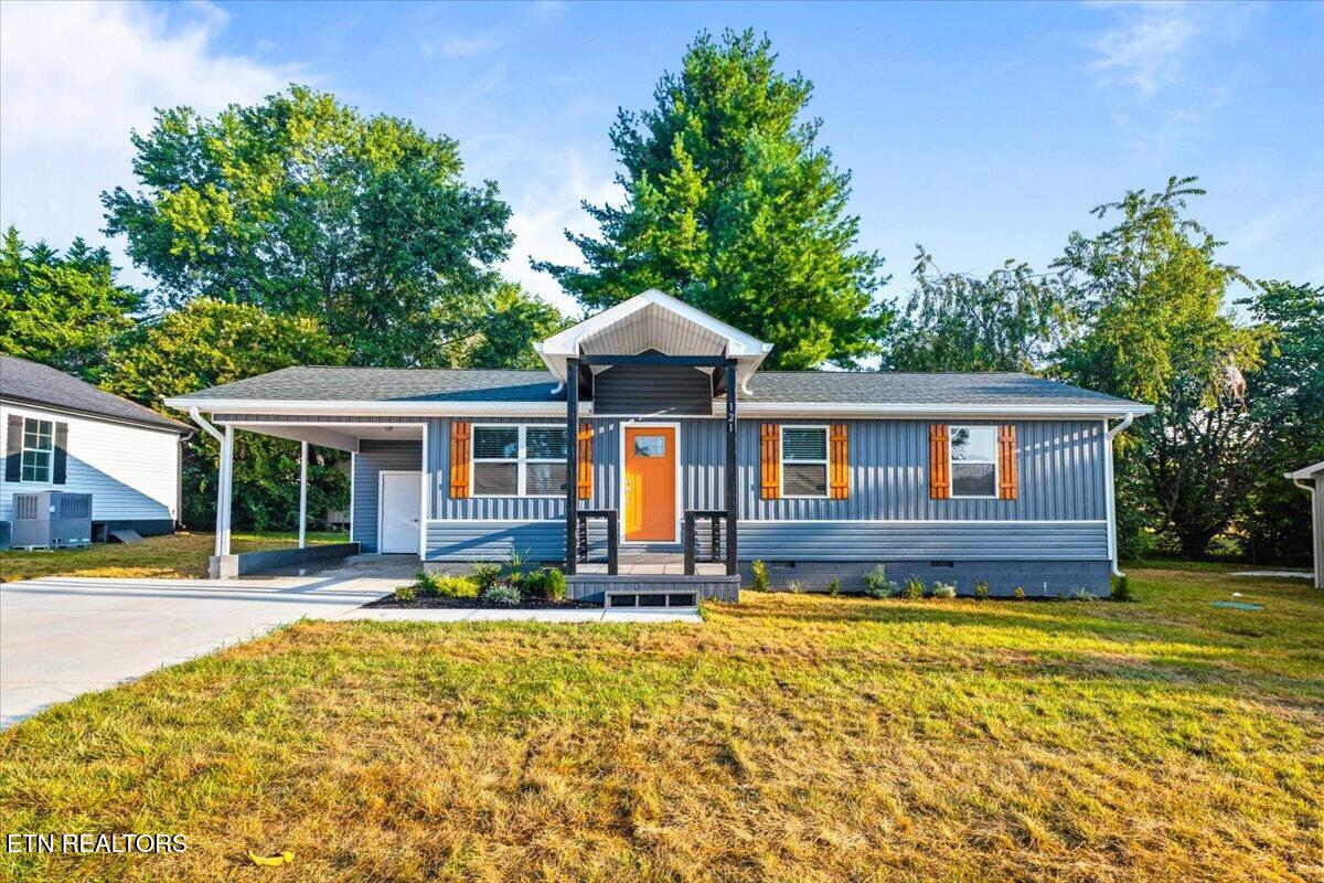 121 Azalea Lane Jacksboro TN 37757