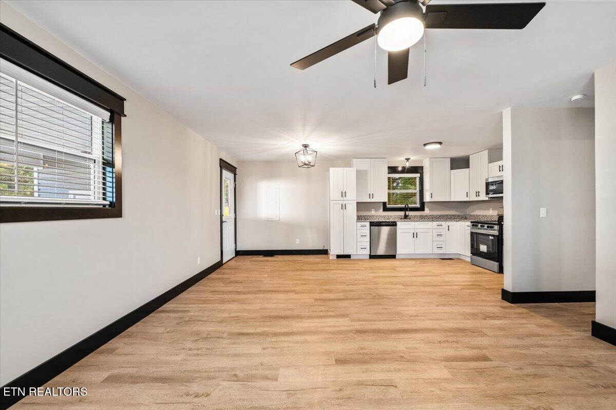 121 Azalea Lane Jacksboro TN 37757