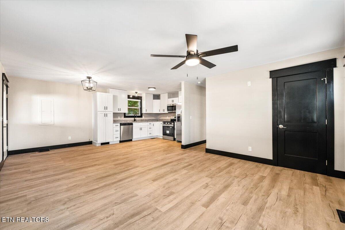 121 Azalea Lane Jacksboro TN 37757