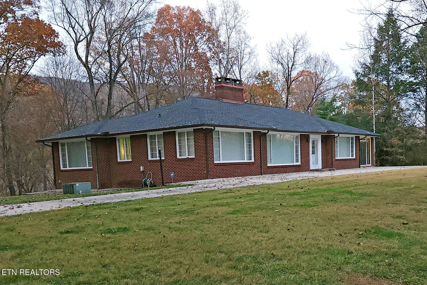 140 Magna Vista Drive Harriman TN 37748