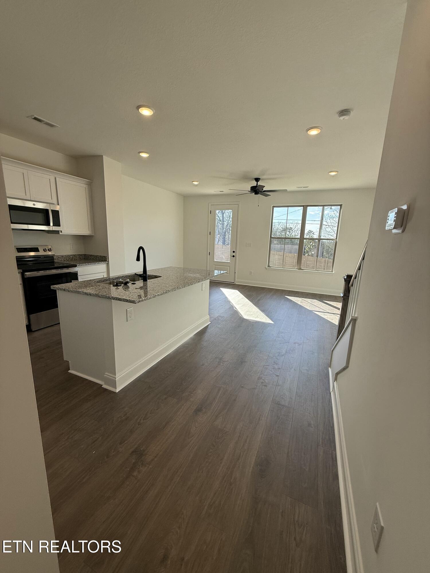 1723 Bennett Village Drive Maryville TN 37804