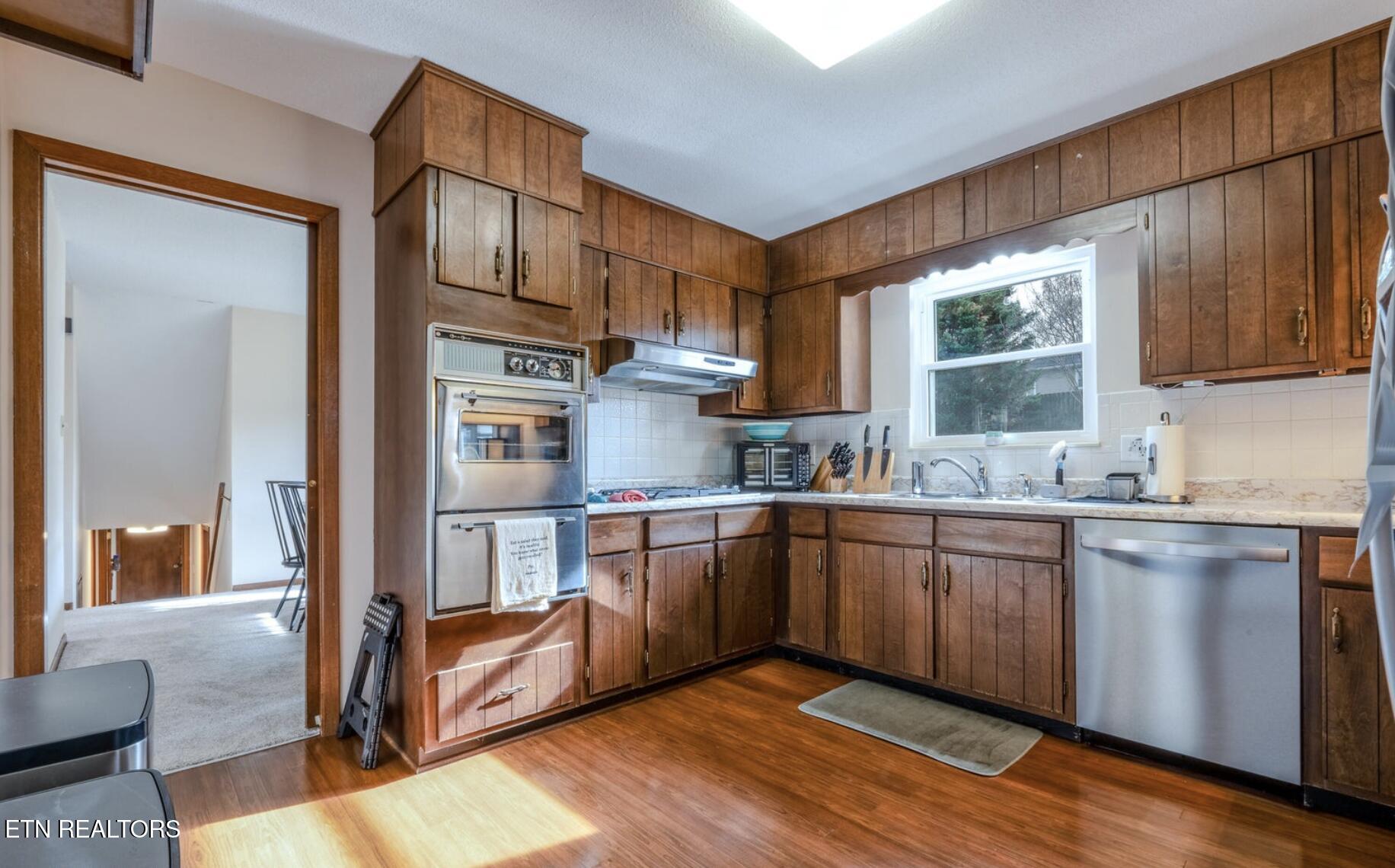 7716 Westland Drive Knoxville TN 37919