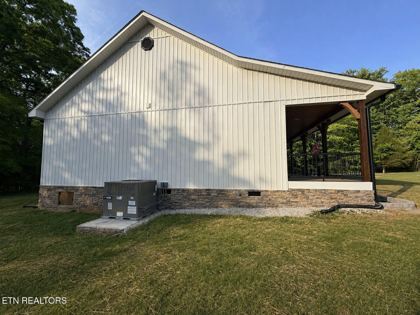 794 Red Cloud Road Ten Mile TN 37880