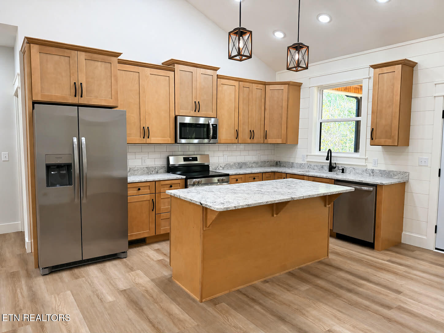 794 Red Cloud Road Ten Mile TN 37880