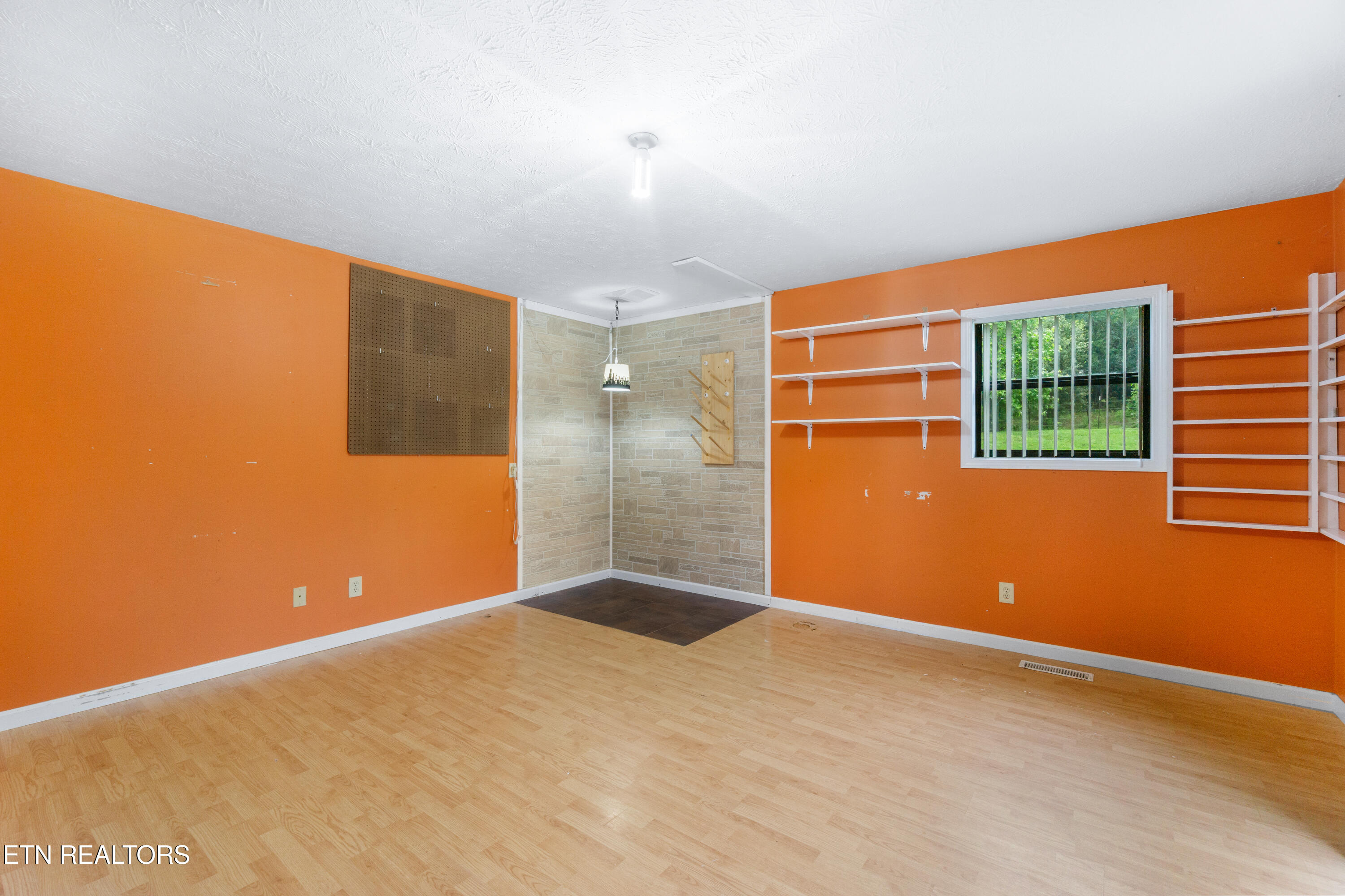 133 Keller Road Madisonville TN 37354
