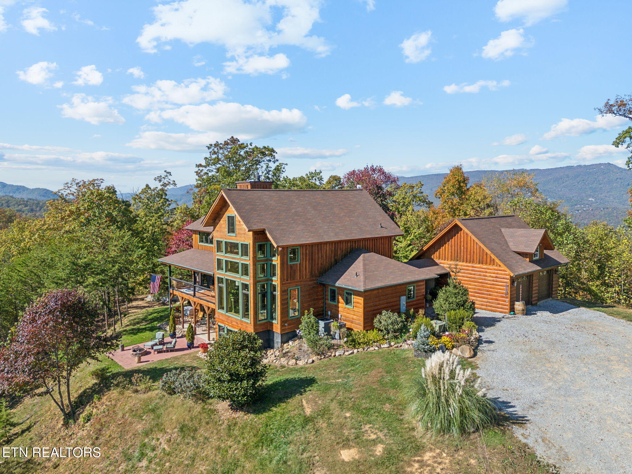 1642 Little Cove Road Sevierville TN 37862
