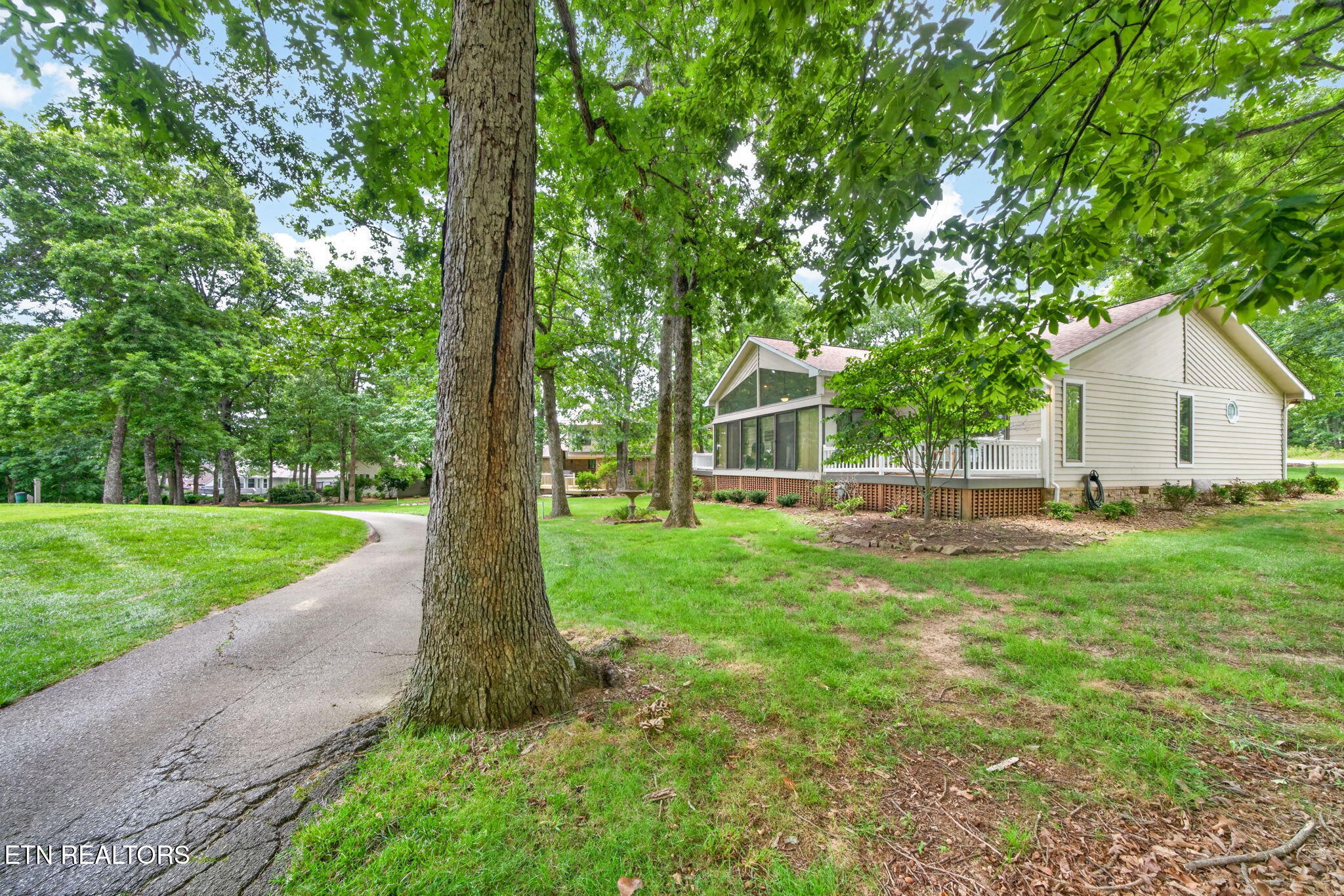 220 Catoosa Boulevard Crossville TN 38558