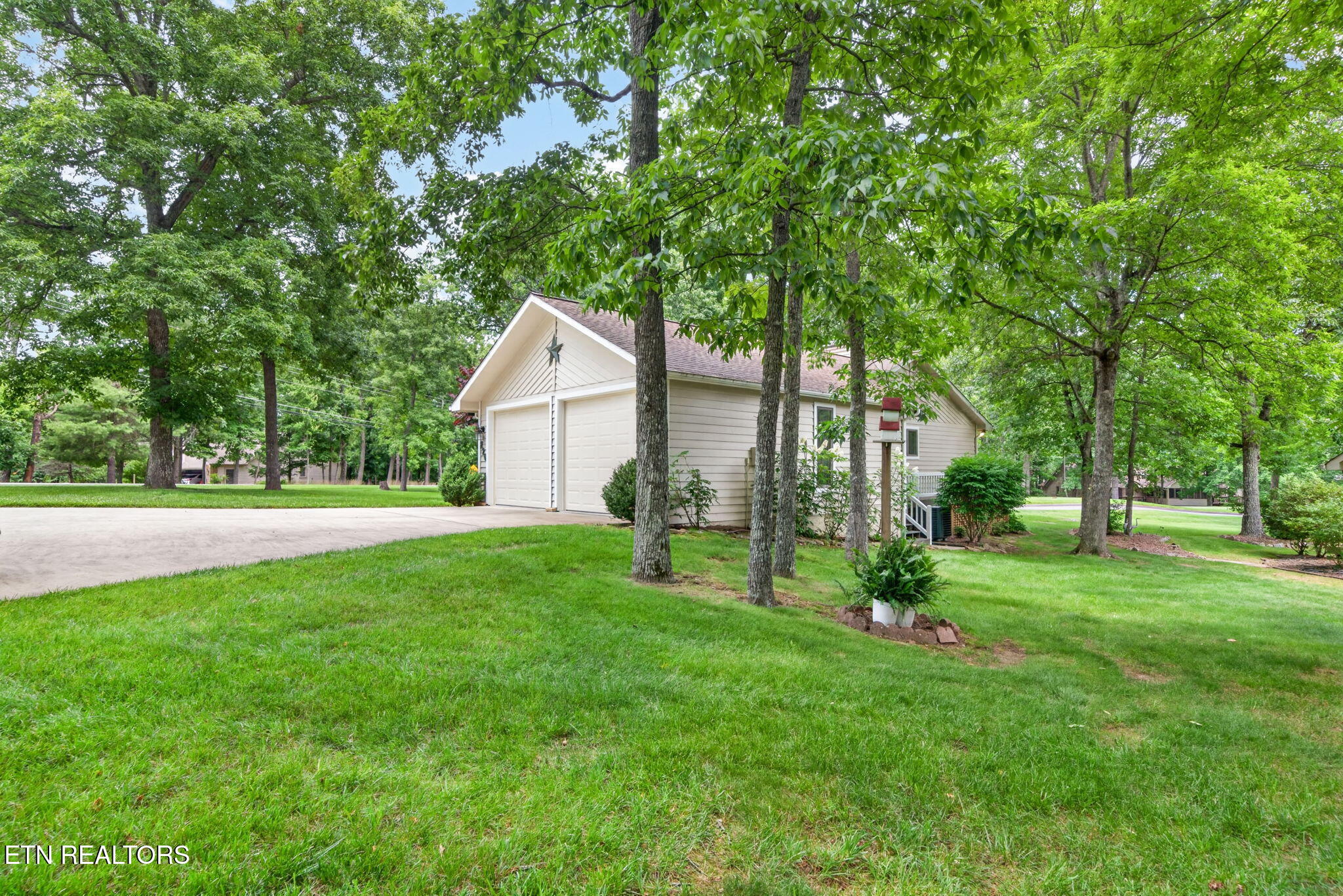 220 Catoosa Boulevard Crossville TN 38558