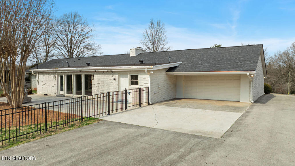 7104 Cresthill Drive Knoxville TN 37919