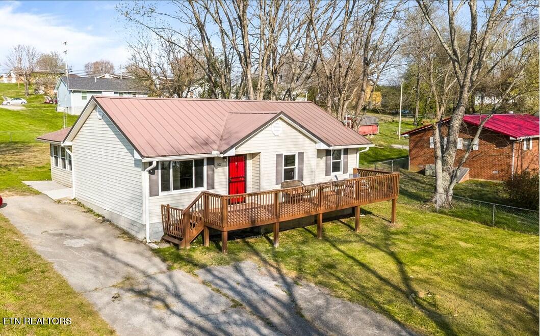 807 S 8th Street Lafollette TN 37766
