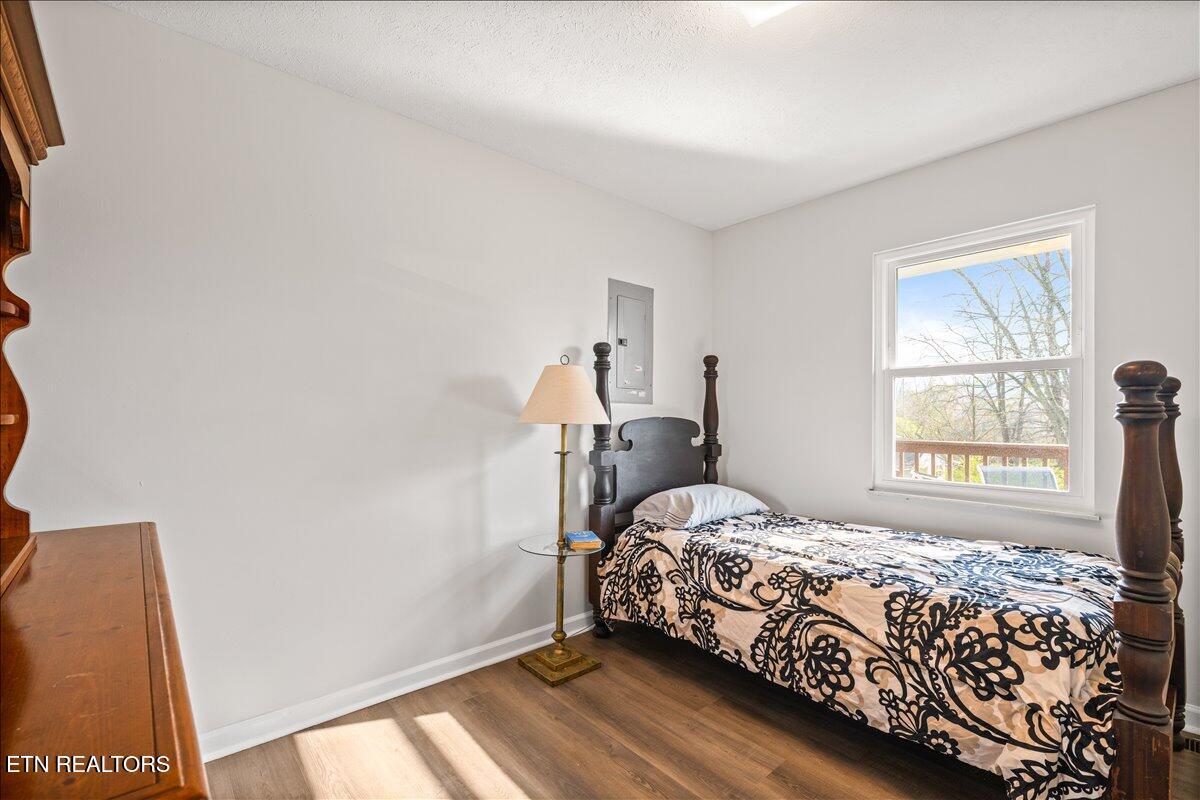 807 S 8th Street Lafollette TN 37766