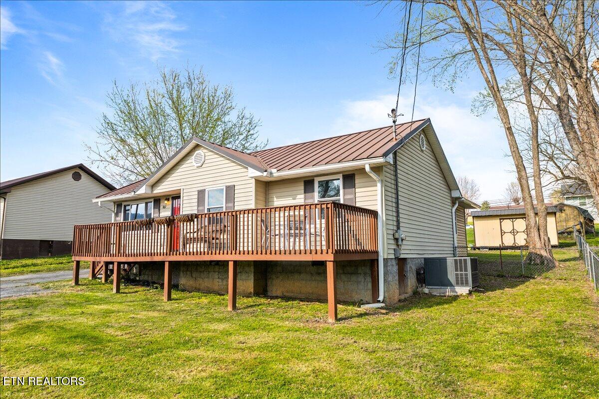 807 S 8th Street Lafollette TN 37766