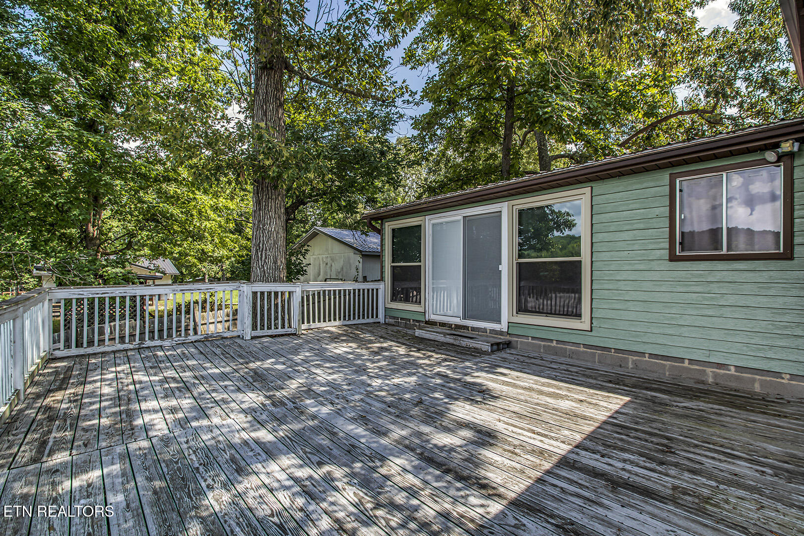 130 Hickory Lane Kingston TN 37763