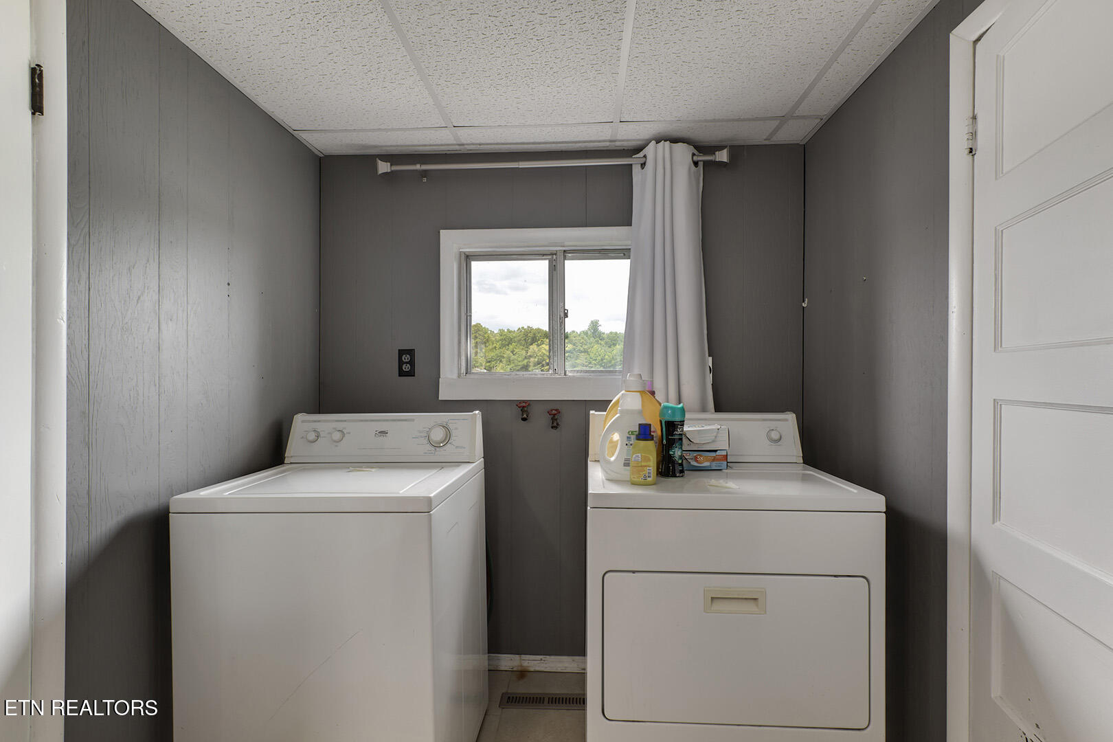 130 Hickory Lane Kingston TN 37763