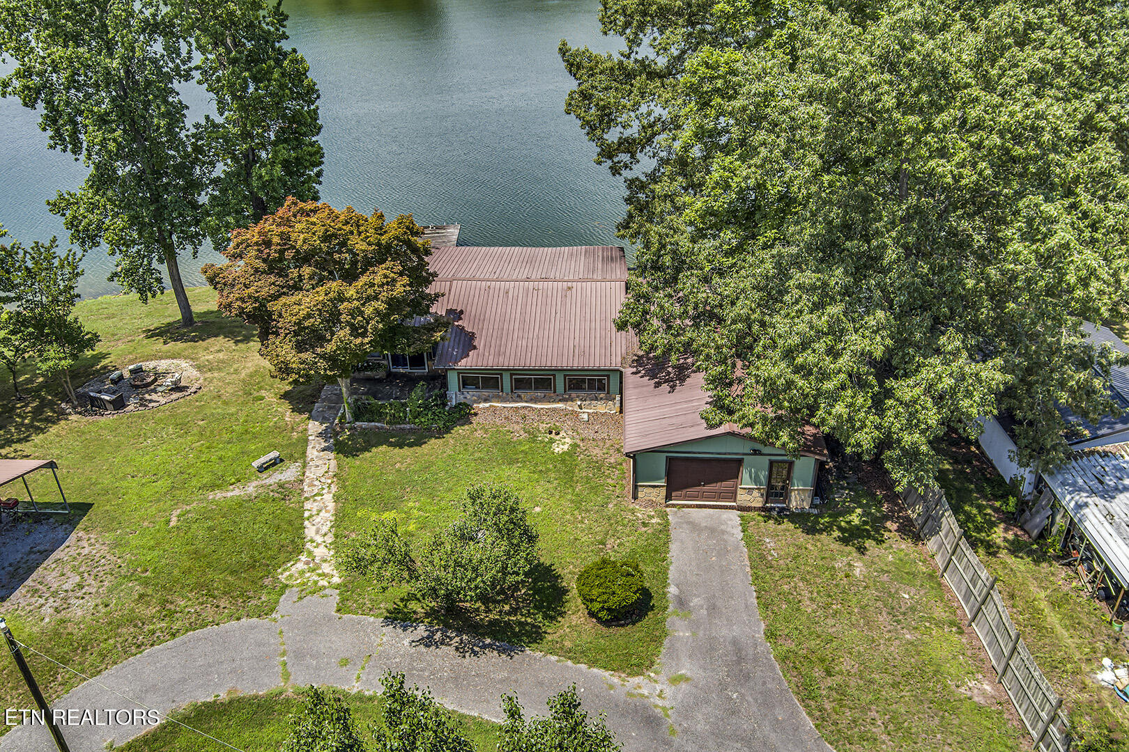 130 Hickory Lane Kingston TN 37763