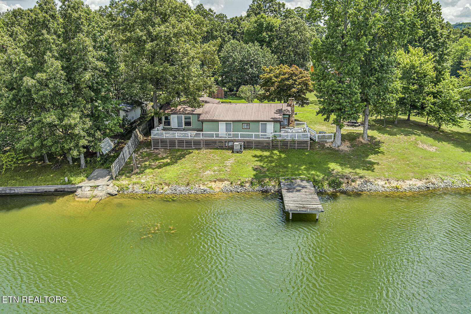 130 Hickory Lane Kingston TN 37763