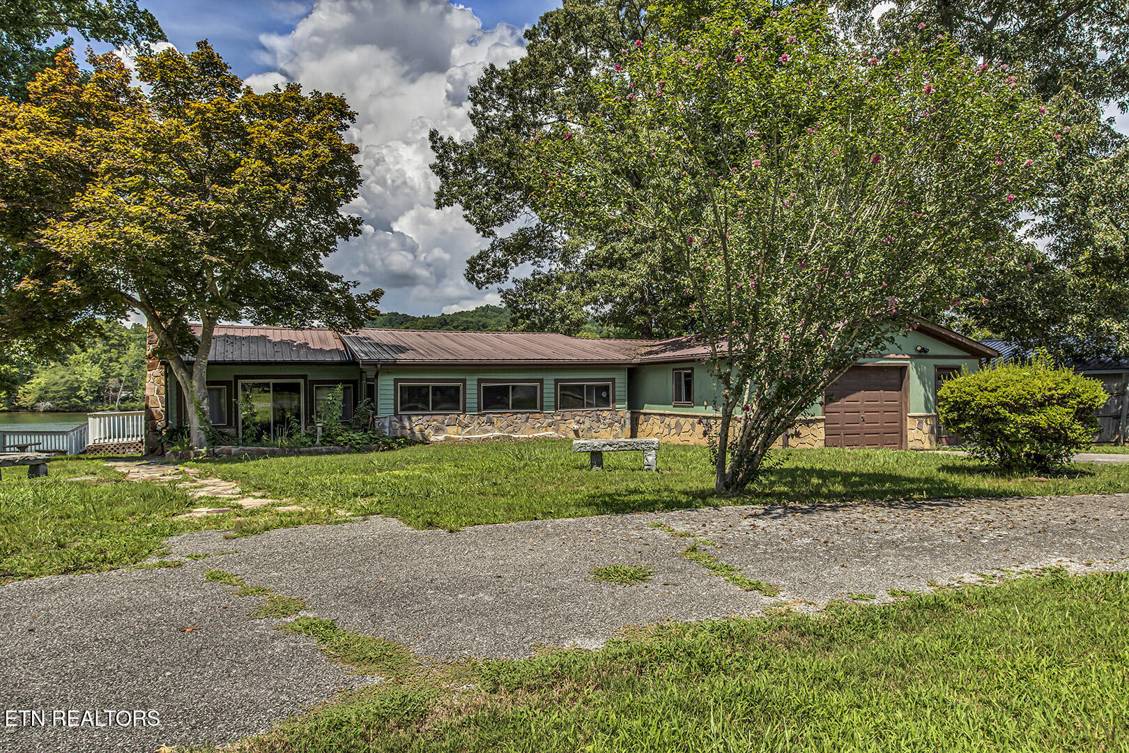 130 Hickory Lane Kingston TN 37763