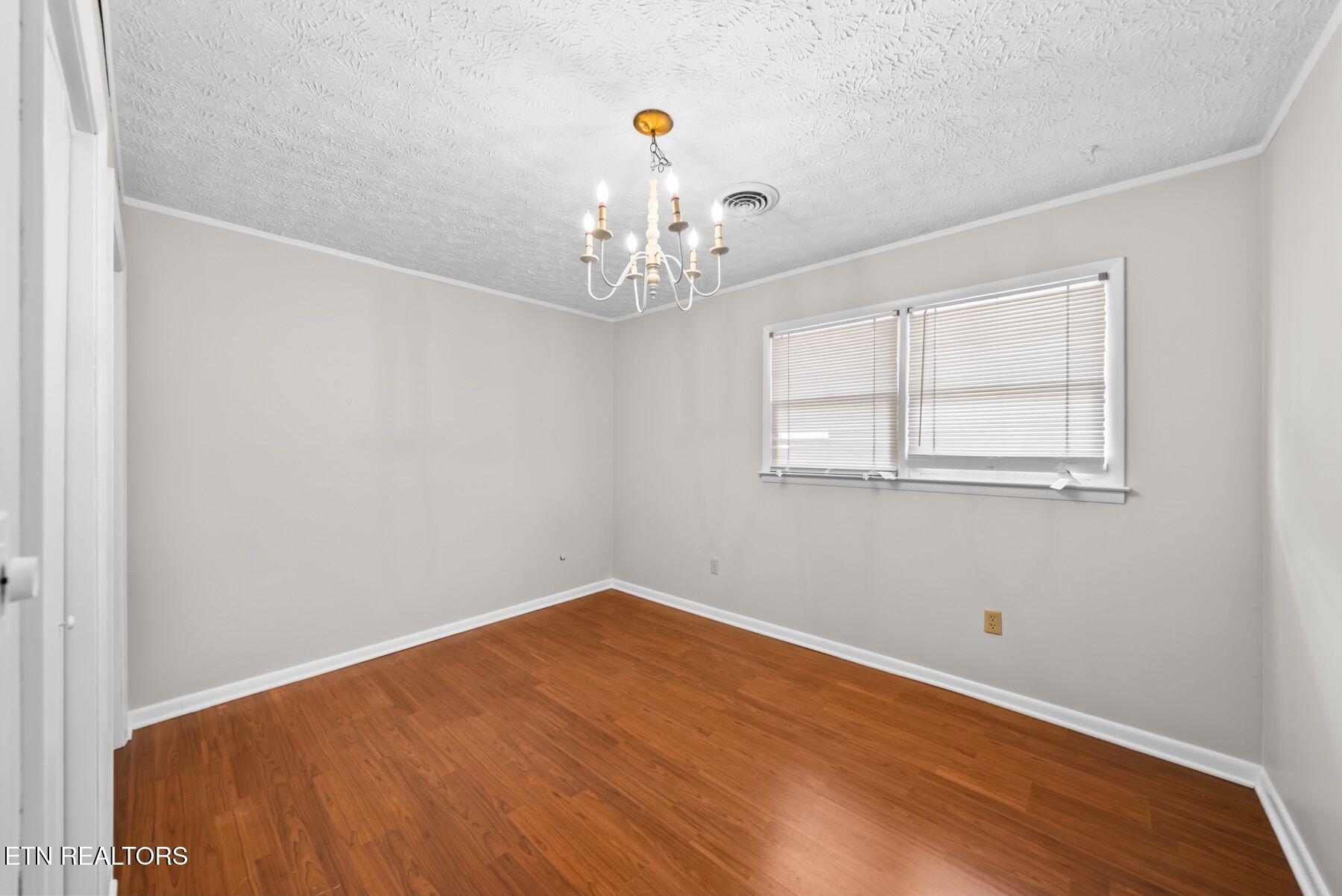2275 Spruce Loop Crossville TN 38555