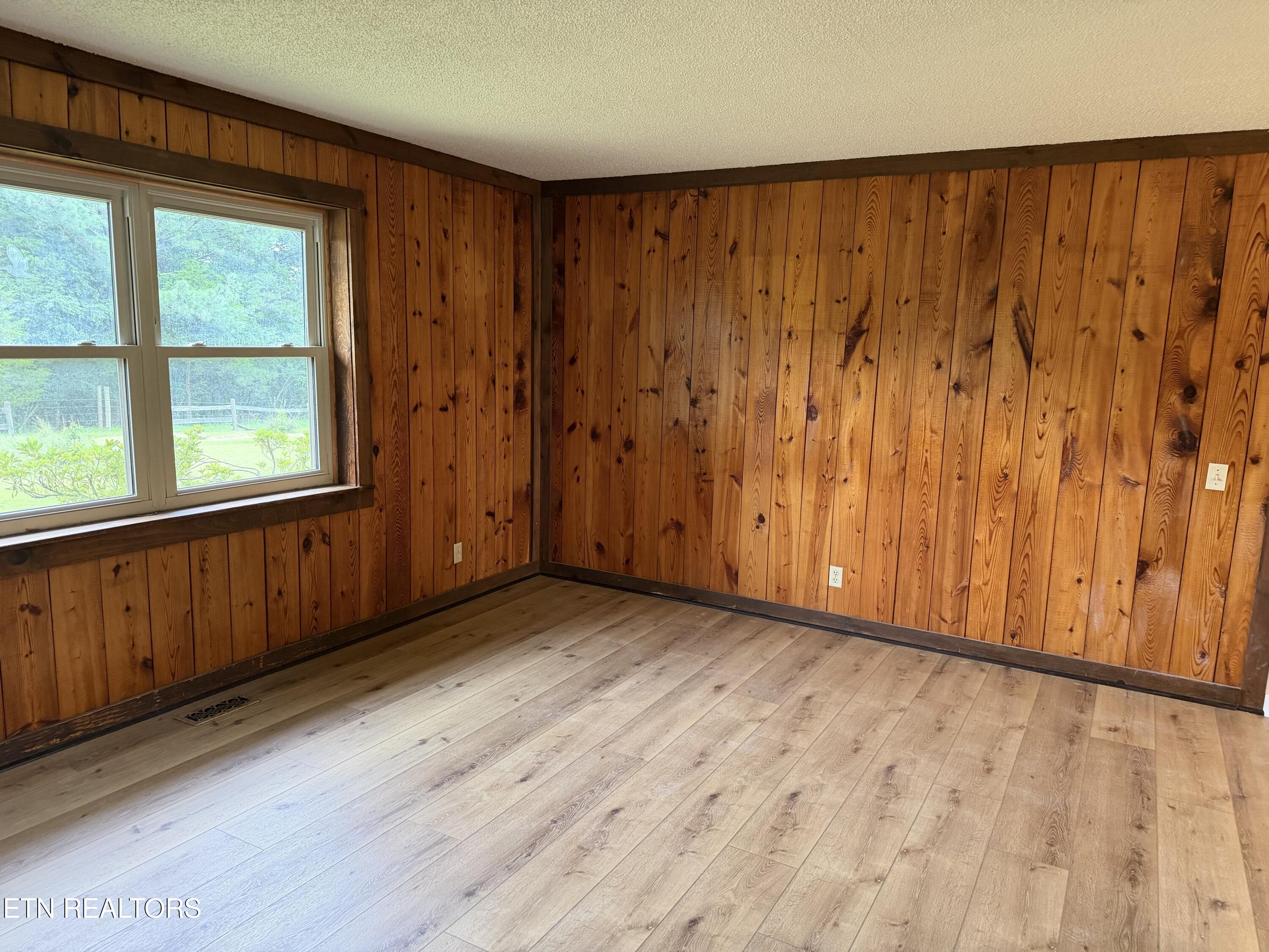 152 Morris Lane Kingston TN 37763