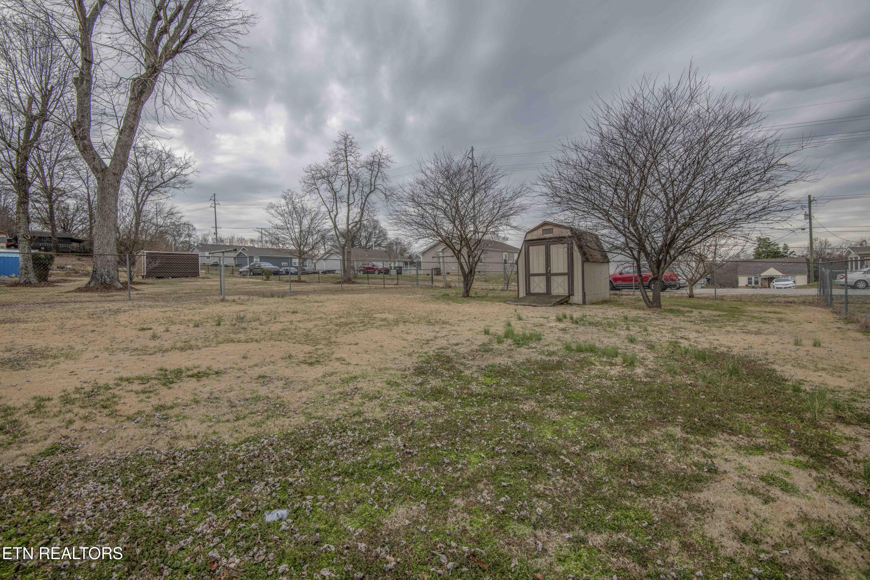 2407 NW Chillicothe Street Knoxville TN 37921